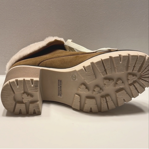 CCOCCI Women's Tan Fur-Lined Ankle Boots Lug Soles Laceup, Size 7 - Picture 5 of 5